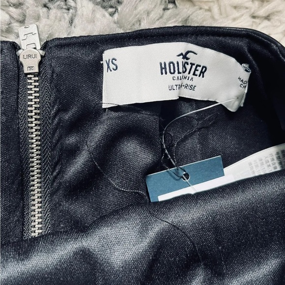 Leather Mini Skirt - Picture 4 of 5